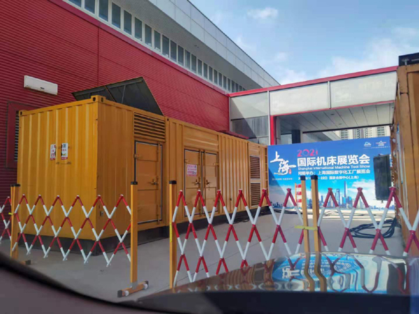 云和发电车出租-发电机无电压或电压太低怎么办？